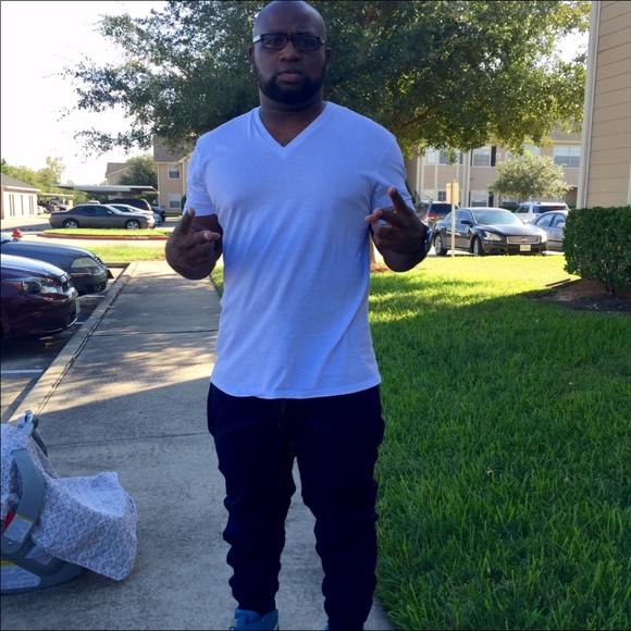 Meet your Posher, Tony - Picture 4 of 4